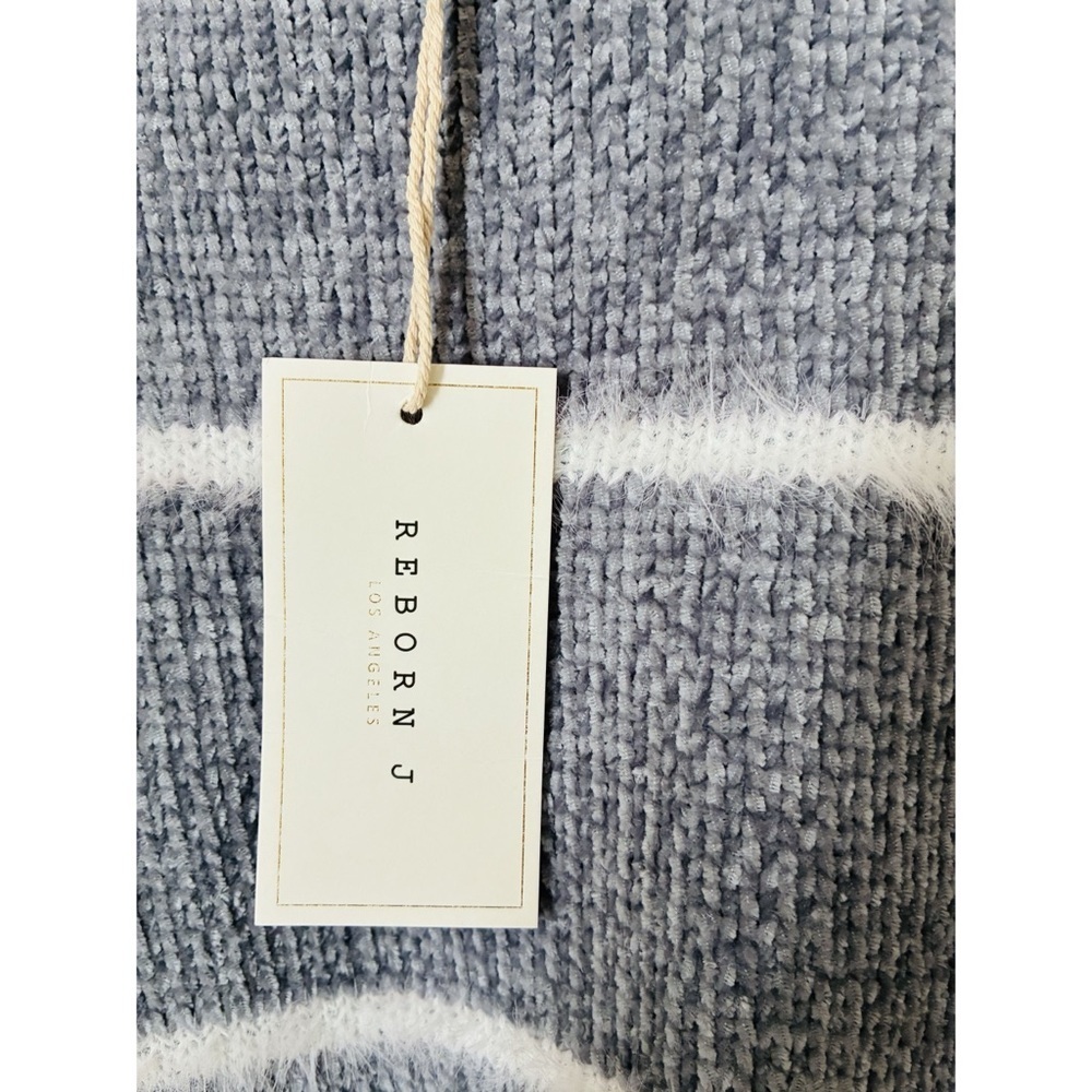 NEW NWT Reborn J Gray White Striped Fuzzy Sweater Chenille Crew Neck Sweater 1X - Picture 8 of 10